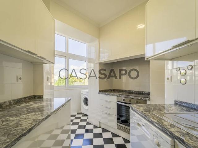 Apartamento alugar em Estrela, Lisboa