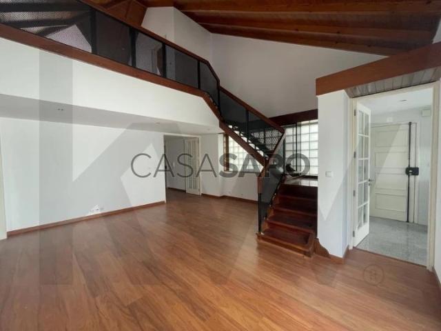 Apartamento alugar em Estrela, Lisboa