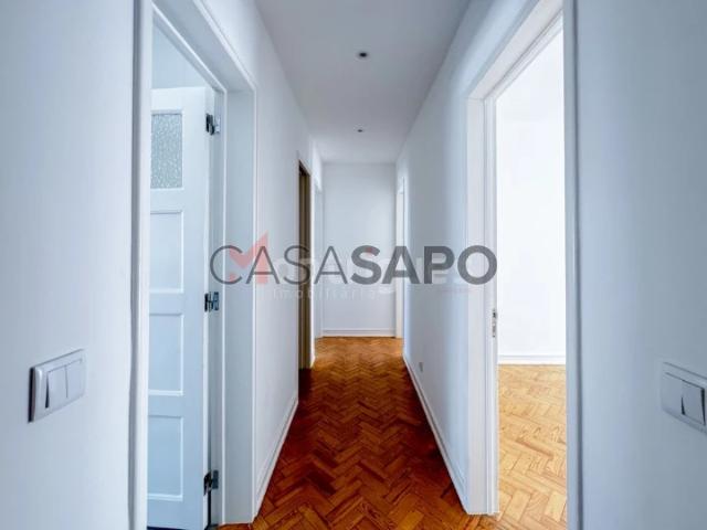 Apartamento alugar em Santiago Dos Velhos, Lisboa