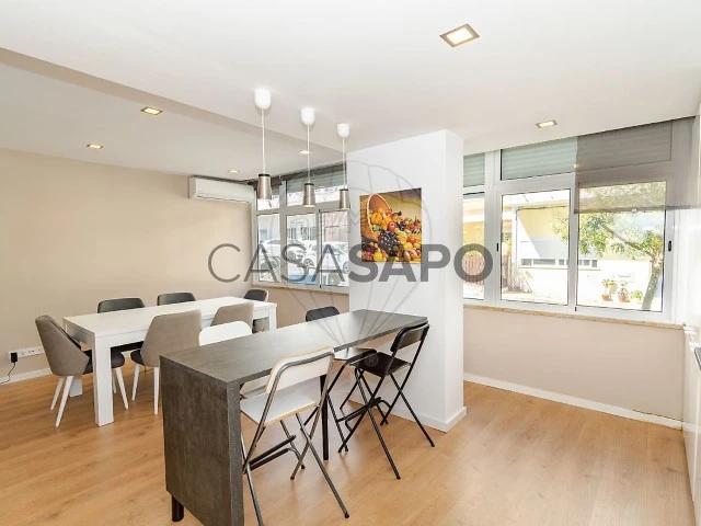 Apartamento alugar em Via Rara, Santiago Dos Velhos