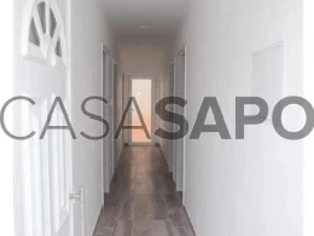 Apartamento alugar em Santiago Dos Velhos, Lisboa