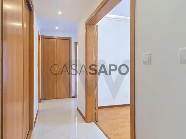 Apartamento alugar em Santo António dos Cavaleiros e Frielas, Loures
