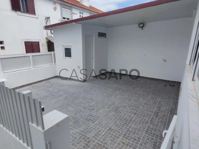 Apartamento alugar em Bairro Doutor Mário Madeira, Odivelas