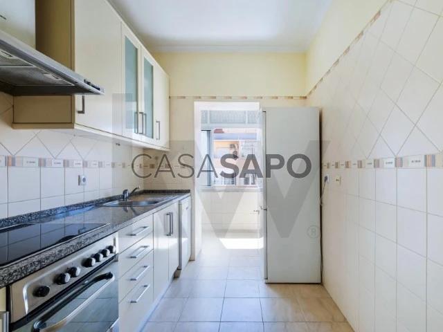 Apartamento alugar em Baixa de Algés, Oeiras