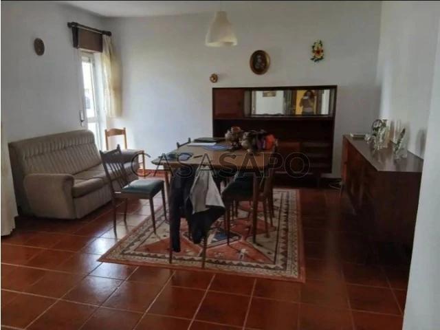 Apartamento alugar em Carnaxide e Queijas, Oeiras