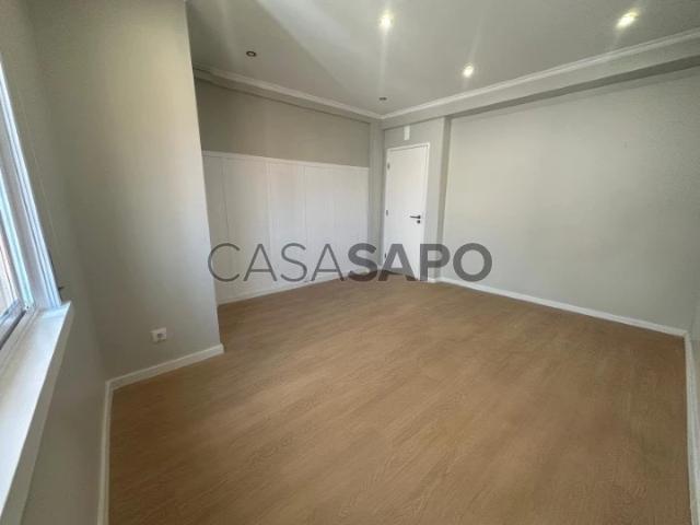 Apartamento alugar em Núcleo Urbano Histórico de Paço de Arcos, Oeiras