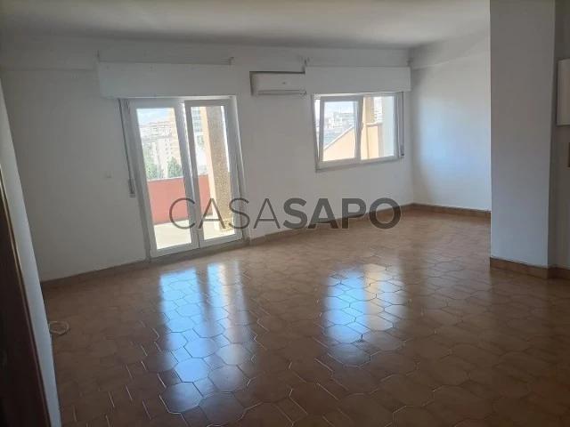 Apartamento alugar em Oeiras, Lisboa