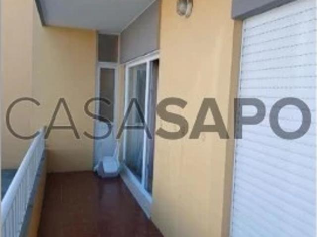 Apartamento alugar em Peniche