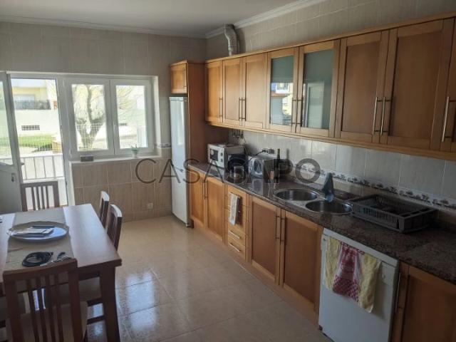 Apartamento alugar em Atouguia da Baleia, Peniche
