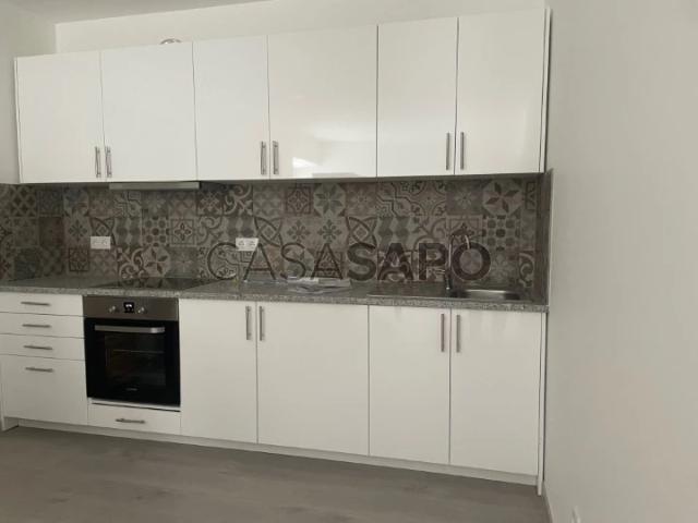 Apartamento alugar em Porto De Mós, Leiria