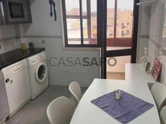 Apartamento alugar em Setúbal