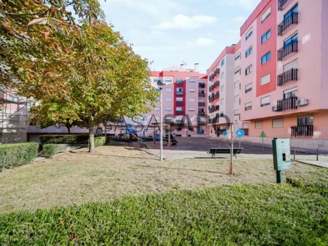 Apartamento alugar em Vale Flores, Sintra (Santa Maria e São Miguel, São Martinho e São Pedro de Penaferrim)