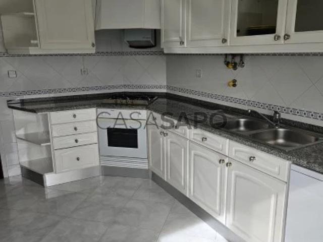 Apartamento alugar em Rio de Mouro Velho, Sintra
