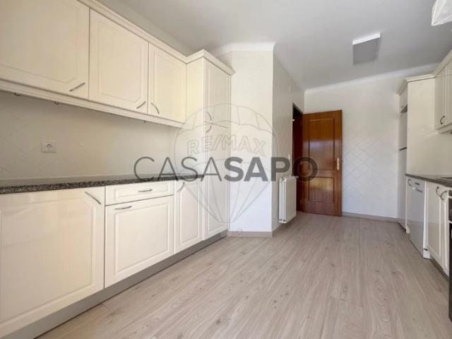 Apartamento alugar em Torres Vedras