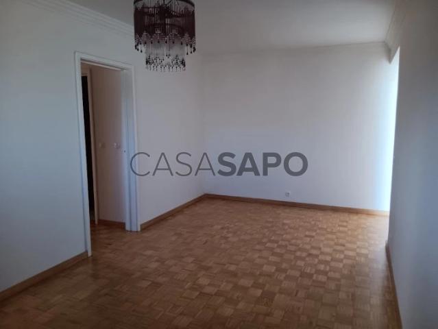Apartamento alugar em Encosta do Sol, Amadora
