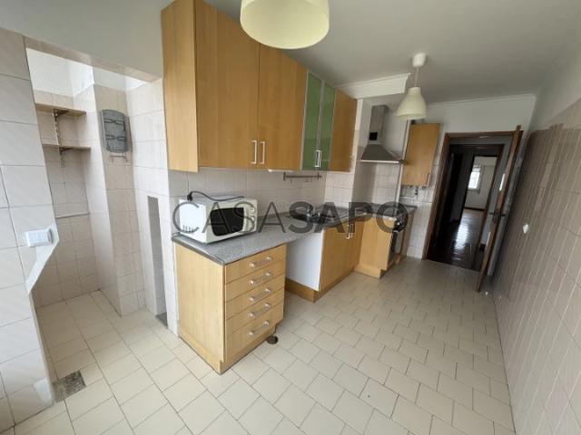 Apartamento alugar em Encosta do Sol, Amadora