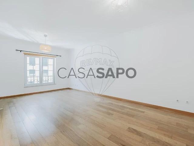 Apartamento alugar em Urbanização do Neudel, Amadora