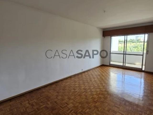 Apartamento alugar em Encosta do Sol, Amadora