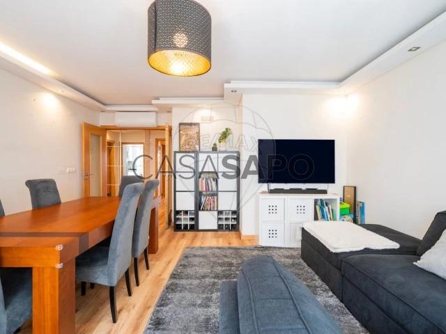 Apartamento alugar em Amadora, Urbanização Alto da Mira