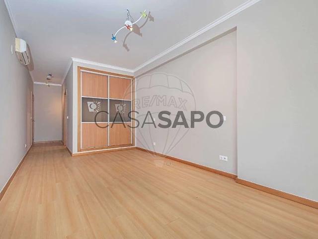 Apartamento alugar em Amadora, Lisboa