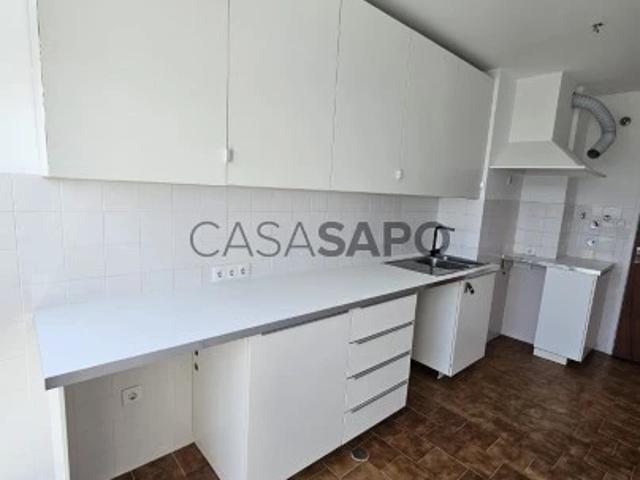 Apartamento alugar em Encosta do Sol, Amadora