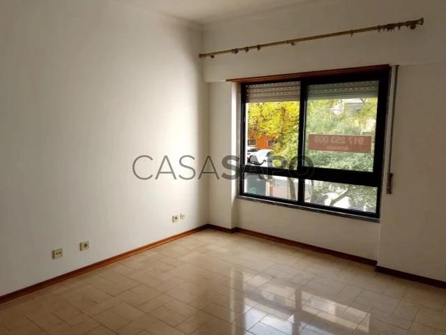 Apartamento alugar em Alfragide, Amadora