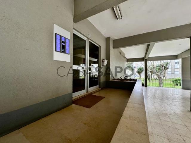 Apartamento alugar em Encosta do Sol, Amadora
