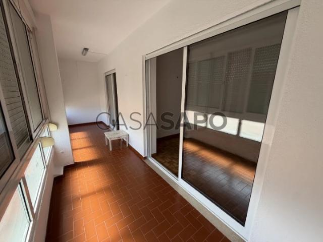 Apartamento alugar em Encosta do Sol, Amadora