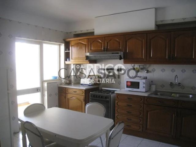 Apartamento alugar em Marinha Grande, Leiria