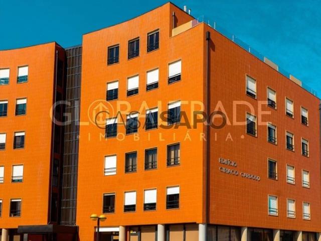 Apartamento alugar em Bairro Cooperativa 'O Lar Familiar', Porto