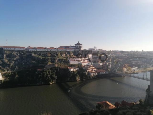 Apartamento alugar em Conjunto Urbano da Ribeira, Porto