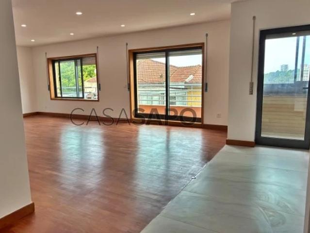 Apartamento alugar em Porto, Lordelo Do Ouro
