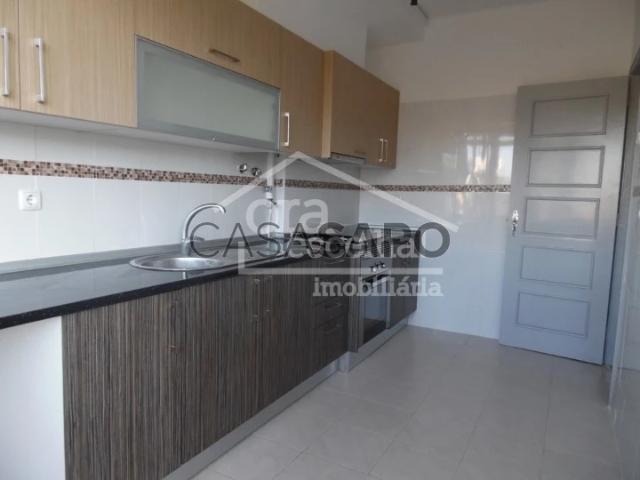 Apartamento alugar em Quinta do Outeiro, Seixal