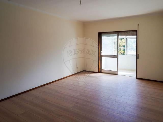 Apartamento alugar em Oliveira, São Paio e São Sebastião, Guimarães