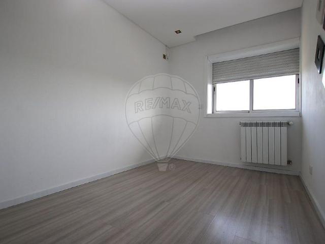 Apartamento alugar em Oliveira, São Paio e São Sebastião, Guimarães