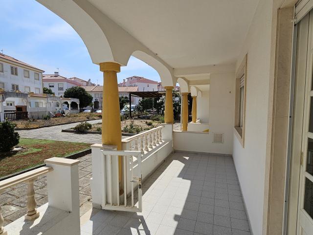 Apartamento alugar em Consolação, Peniche
