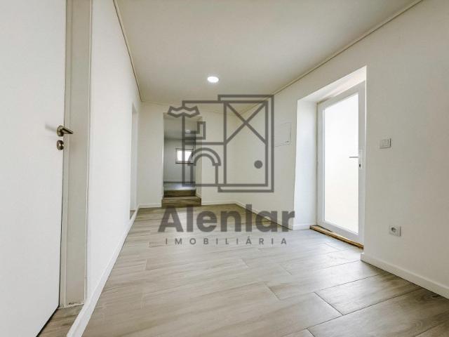 Apartamento alugar em Alenquer (Santo Estêvão e Triana), Alenquer