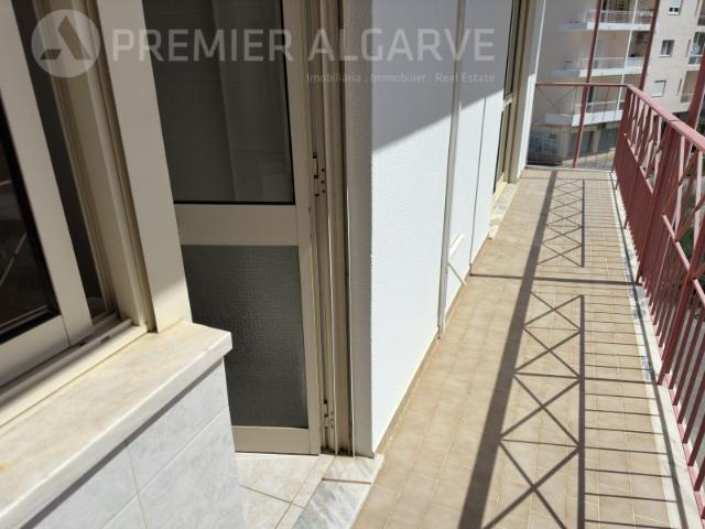 Apartamento alugar em Alto do Calhau, Faro