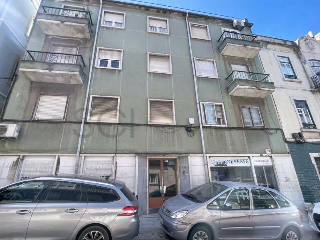 Apartamento alugar em Bairro de Campolide, Lisboa
