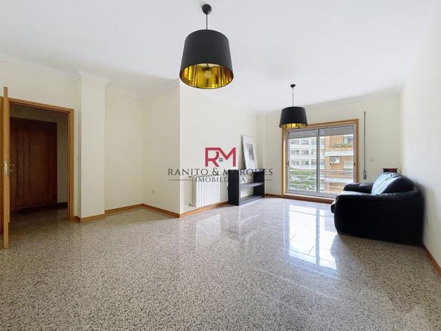 Apartamento alugar em Maia, Gueifães