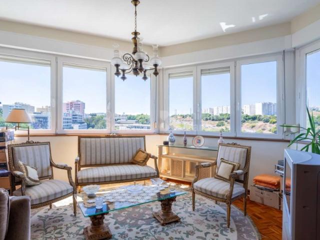 Apartamento alugar em Oeiras, Lisboa