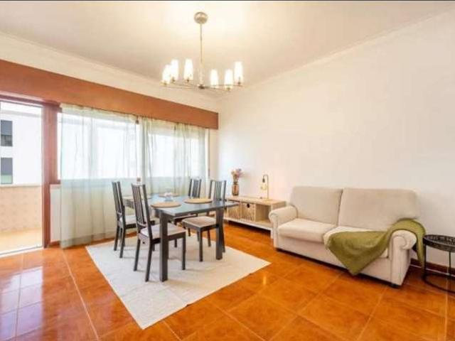 Apartamento alugar em Almada, Setúbal
