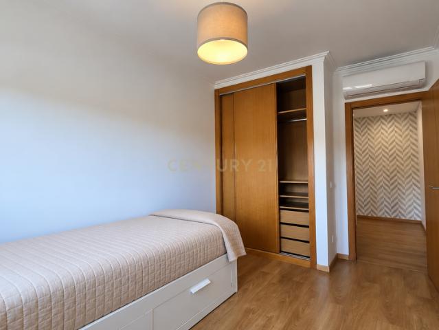 Apartamento alugar em Jardim da Amoreira, Odivelas