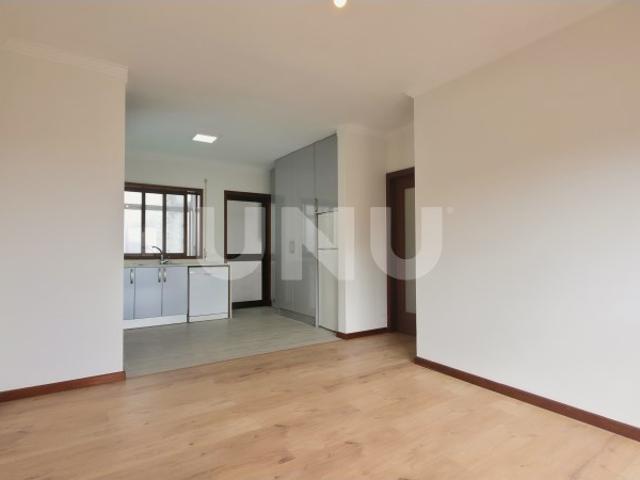 Apartamento alugar em Praça, Ovar