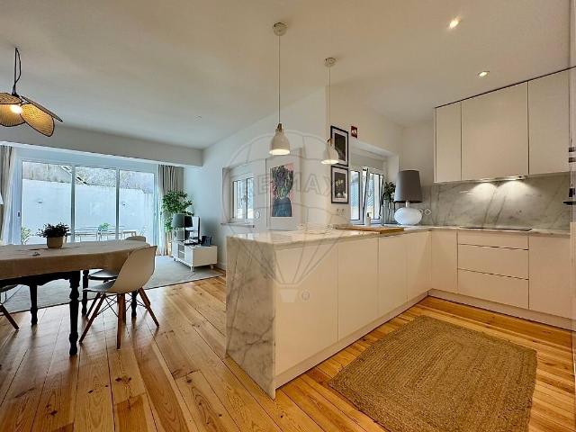 Apartamento alugar em Baixa de Algés, Oeiras