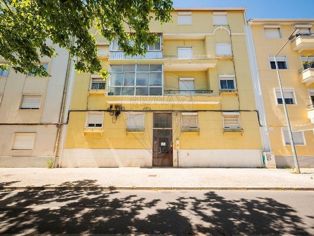 Apartamento alugar em Almada Velha, Almada