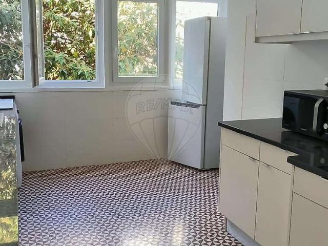Apartamento alugar em Bairro de São Miguel, Lisboa