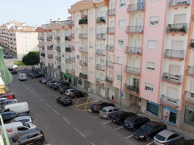 Apartamento alugar em Vale de Gatos, Seixal