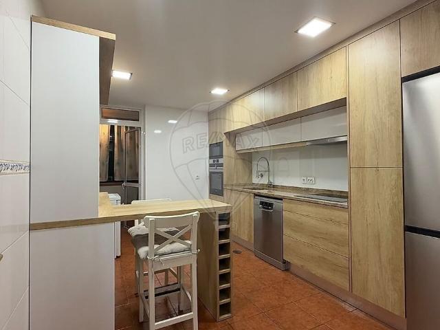 Apartamento alugar em Rua, Santa Maria da Feira