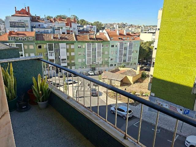 Apartamento alugar em Benfica, Lisboa